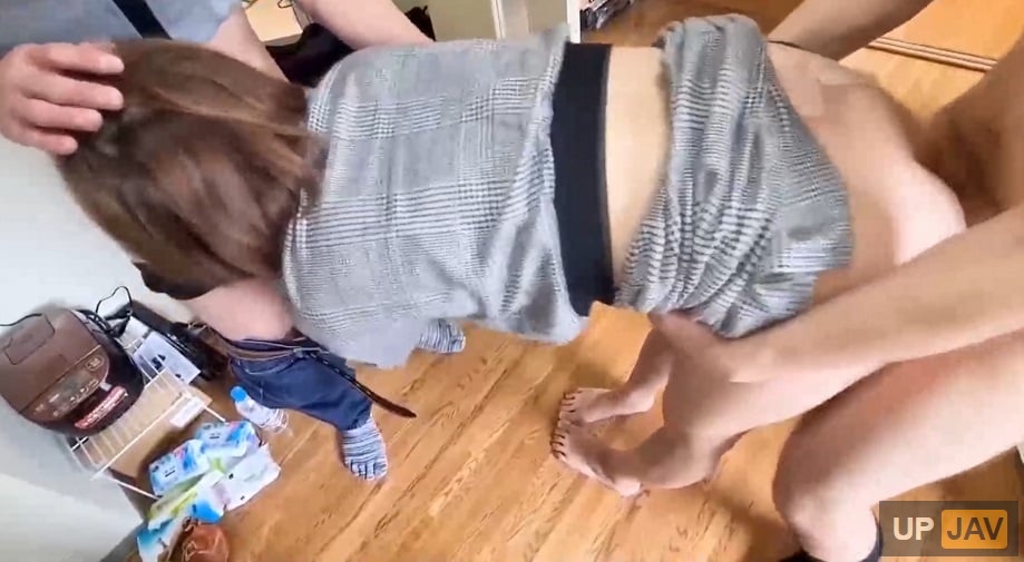 FC2-PPV-4593401 【素人個人拍攝】【中出】金錢買不來的愛情 - 奇蹟3P