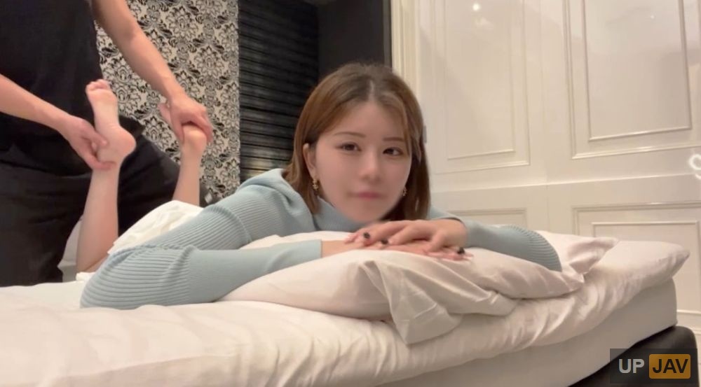 FC2-PPV-4608171 990pt 直到11日/!! 第一*男性潮吹「拜託，這不好......」一個美麗的女人攻擊他的龜頭並羞愧地潮吹。美麗的女人體內射精